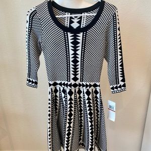 NWT-Nina Leonard Sweater Dress